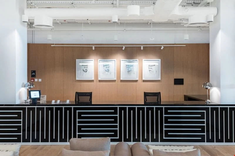 9th Floor Reception